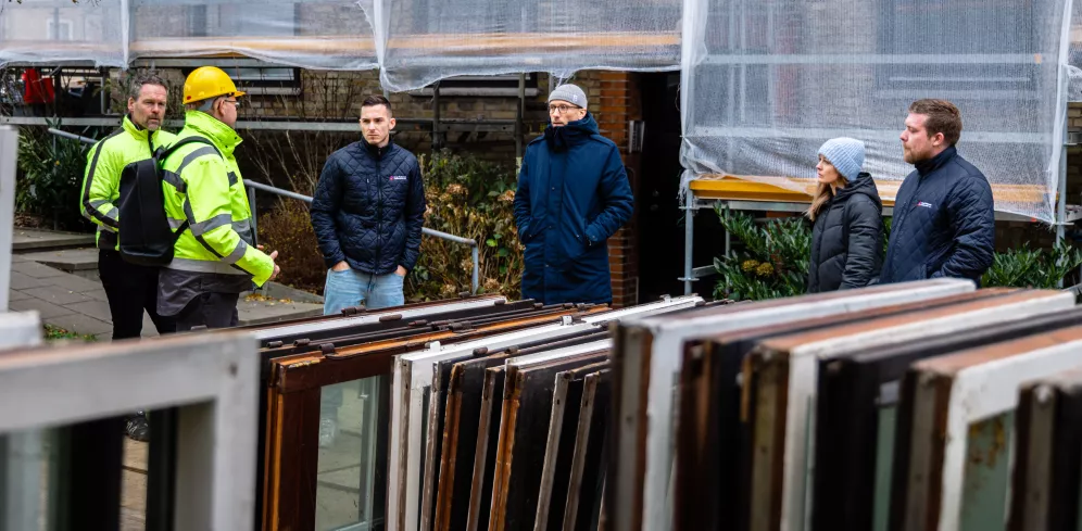Vigerslev Engpark, Glas til uld