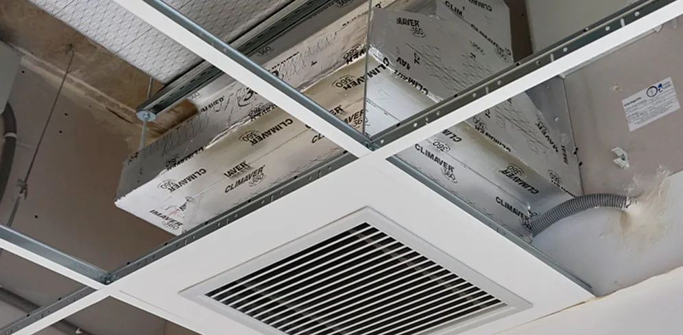 Isover Climaver er en selvbærende kanal til aircondition, ventilation og opvarmning eller køling af systemer. 