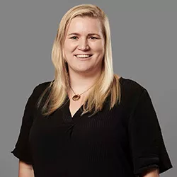 Amalie Uhrenholt. Isover
